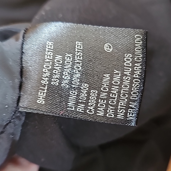 Tahari LBD with 1950s button collar 6 - Picture 7 of 7